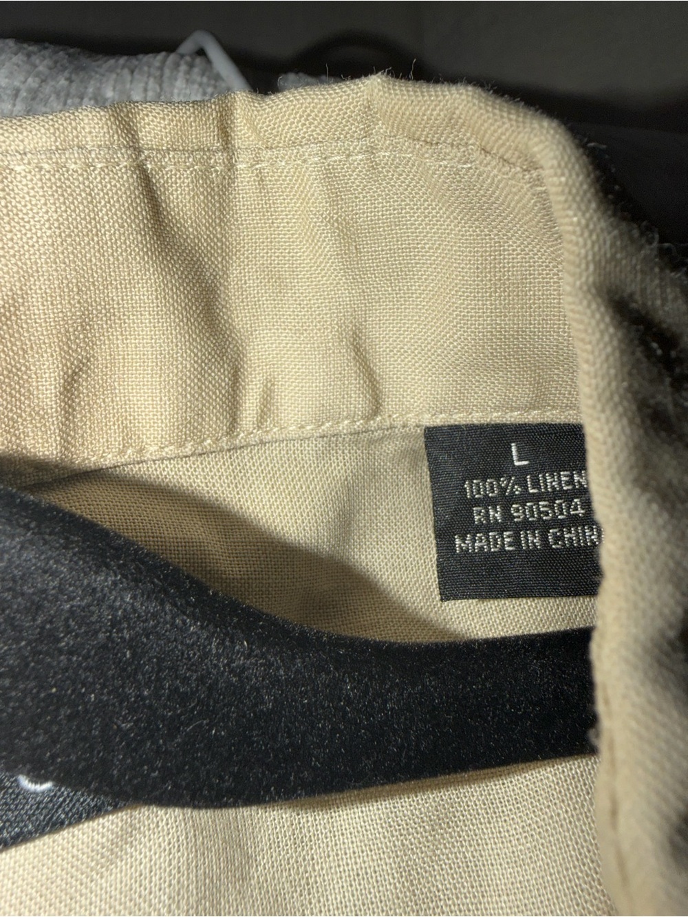 Men's Short-Sleeve Linen Shirt in Beige - Picture 3 of 3